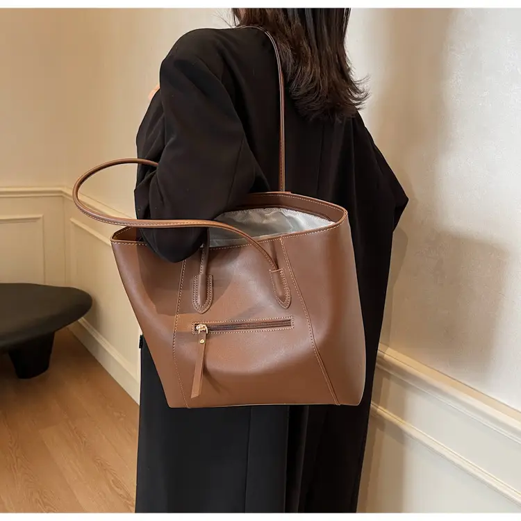 Women's Large Capacity Brown Leather Tote Bag — feature 29