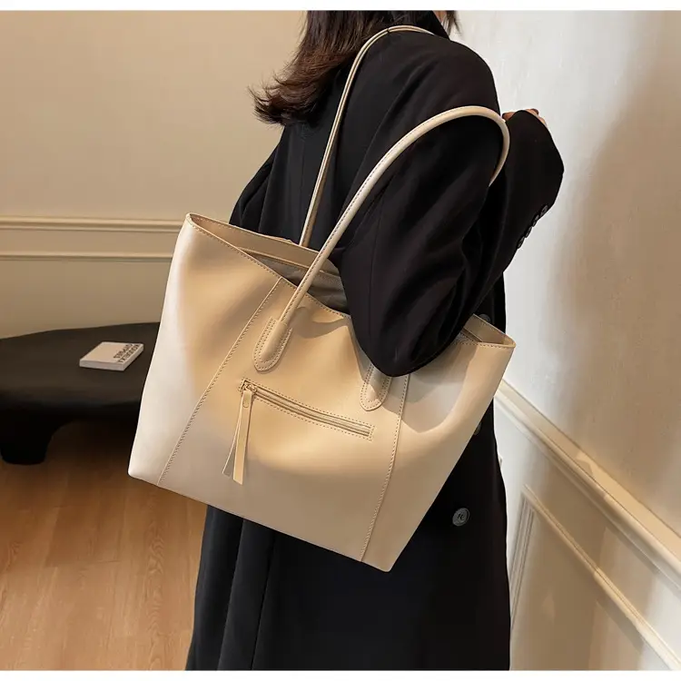 Women's Large Capacity Brown Leather Tote Bag — feature 33