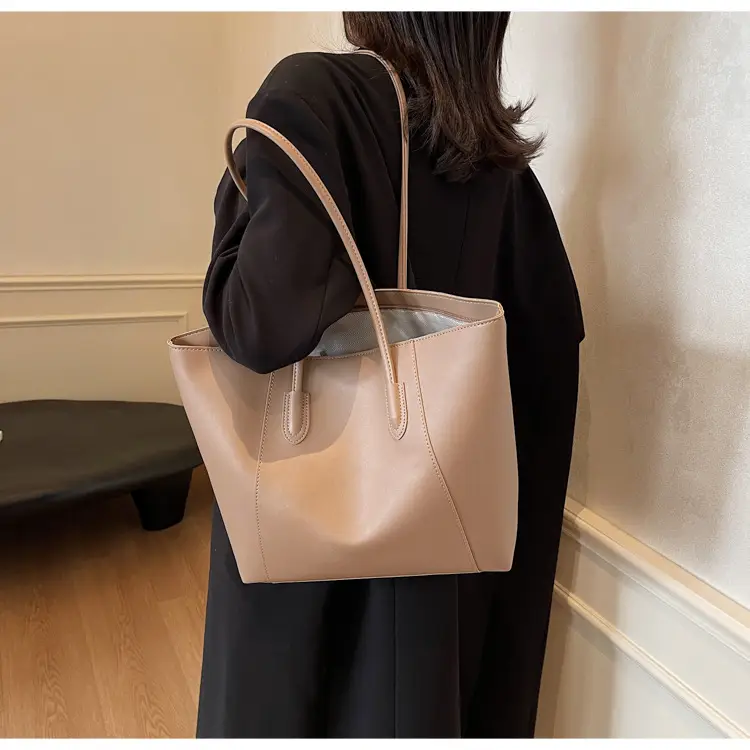 Women's Large Capacity Brown Leather Tote Bag — feature 35