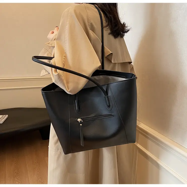 Women's Large Capacity Brown Leather Tote Bag — feature 41