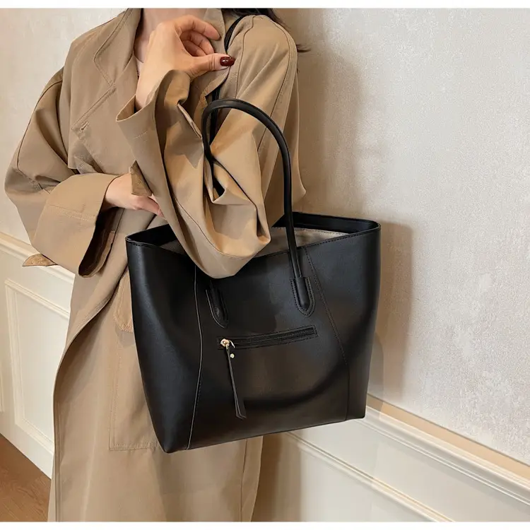 Women's Large Capacity Brown Leather Tote Bag — feature 42