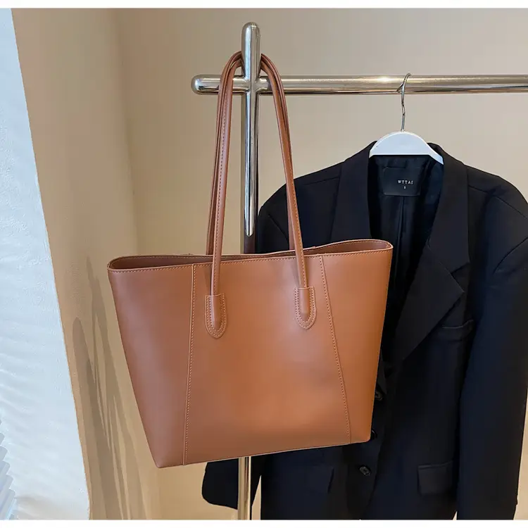 Women's Large Capacity Brown Leather Tote Bag