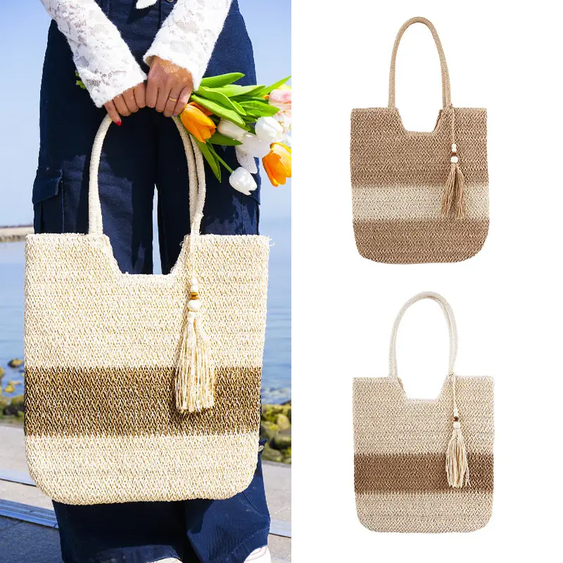 Straw Tassel Tote Bag Large Capacity Lightweight Beach Bag - Image 6