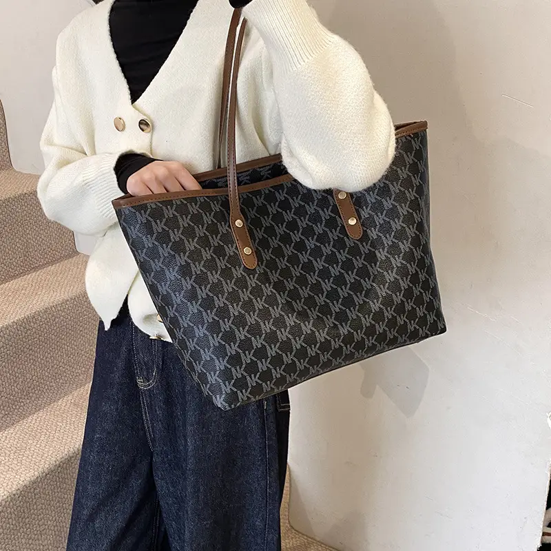 Women's 2025 Textured Shoulder Bag with Gold Plated Handles - Image 7