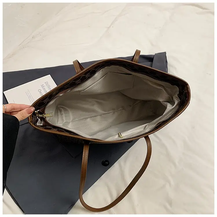 Women's 2025 Textured Shoulder Bag with Gold Plated Handles — feature 40