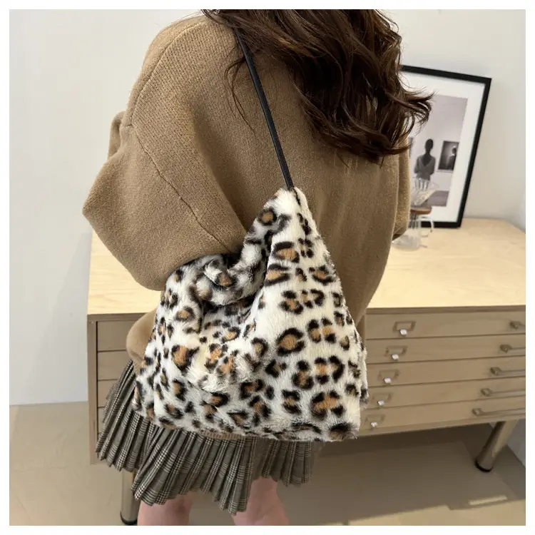Leopard Print Fluffy Shoulder Commuter Tote Bag Large Capacity — feature 15
