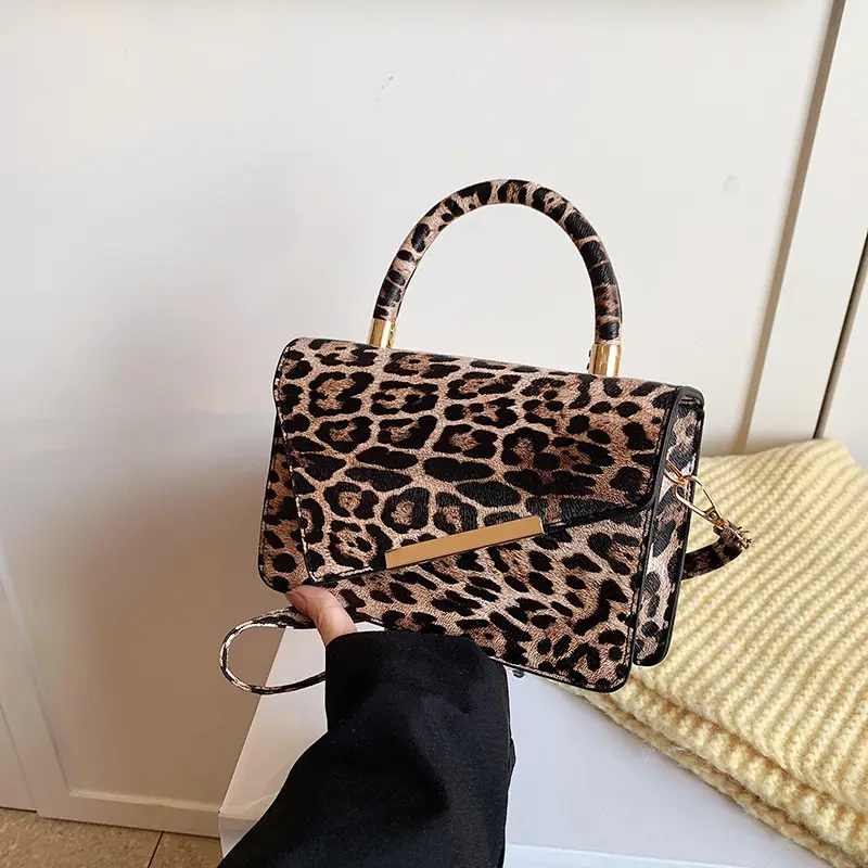 Leopard Textured Crossbody Bag for Women 2024 Winter