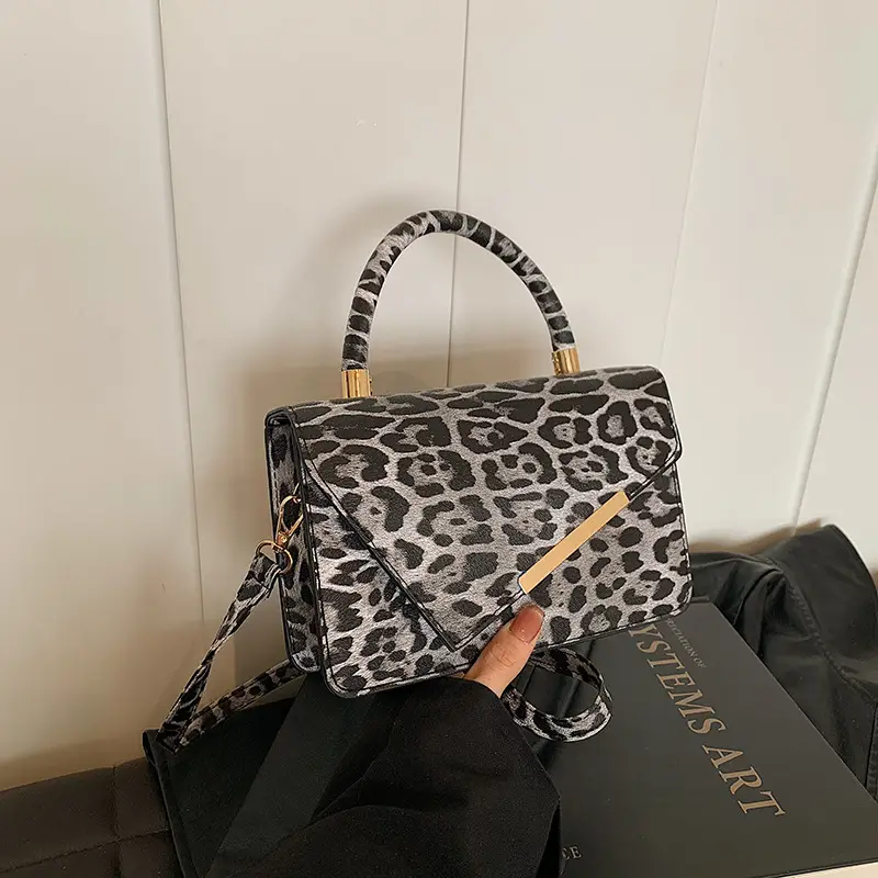 Leopard Textured Crossbody Bag for Women 2024 Winter