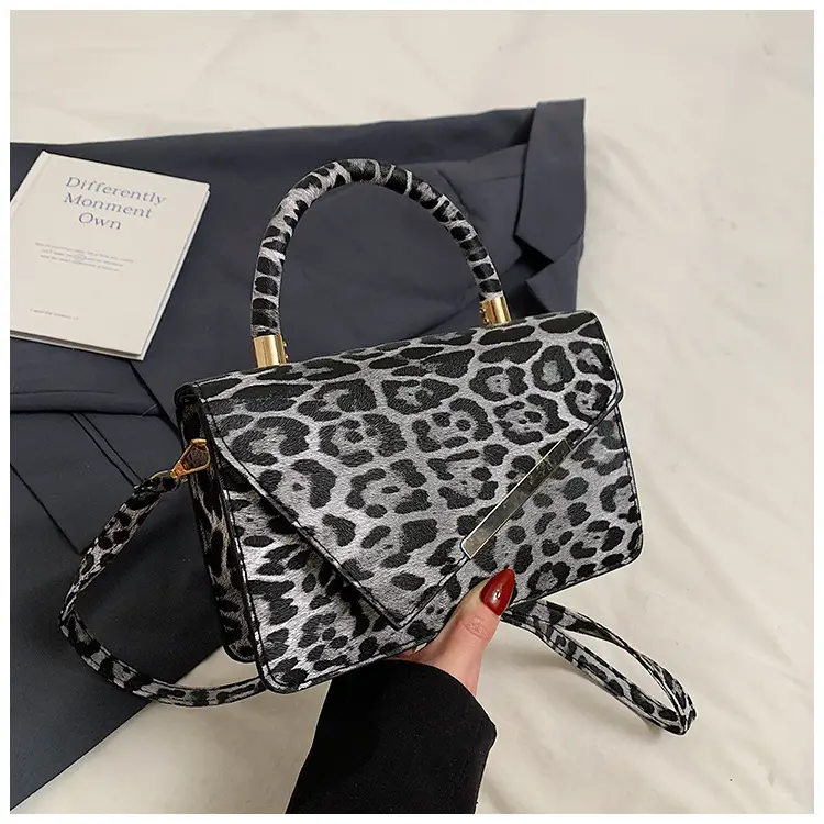 Leopard Textured Crossbody Bag for Women 2024 Winter — feature 19