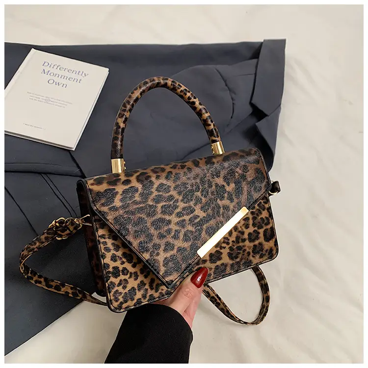Leopard Textured Crossbody Bag for Women 2024 Winter — feature 22