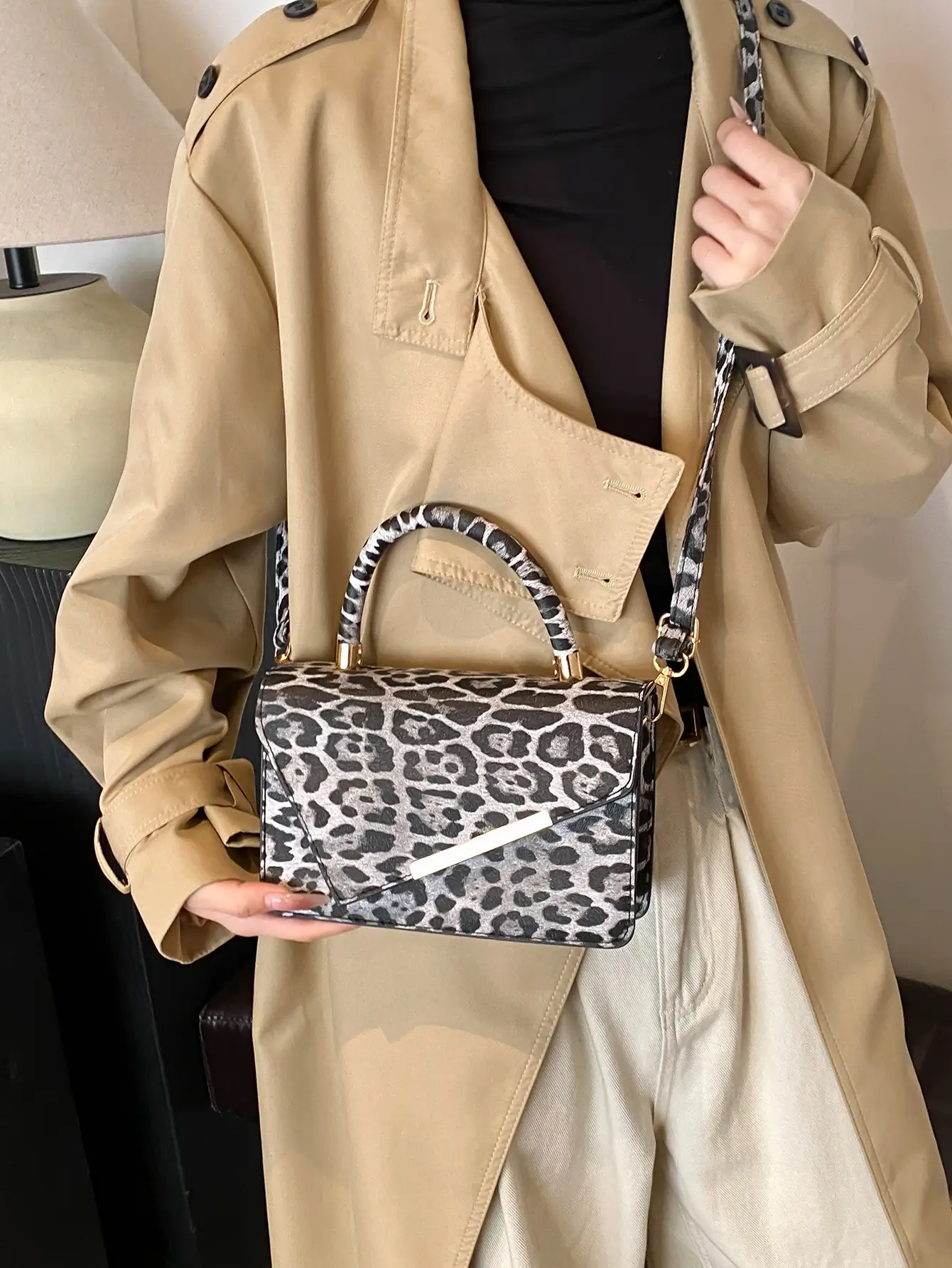 Leopard Print Vintage Shoulder Bag 2024 - Image 8