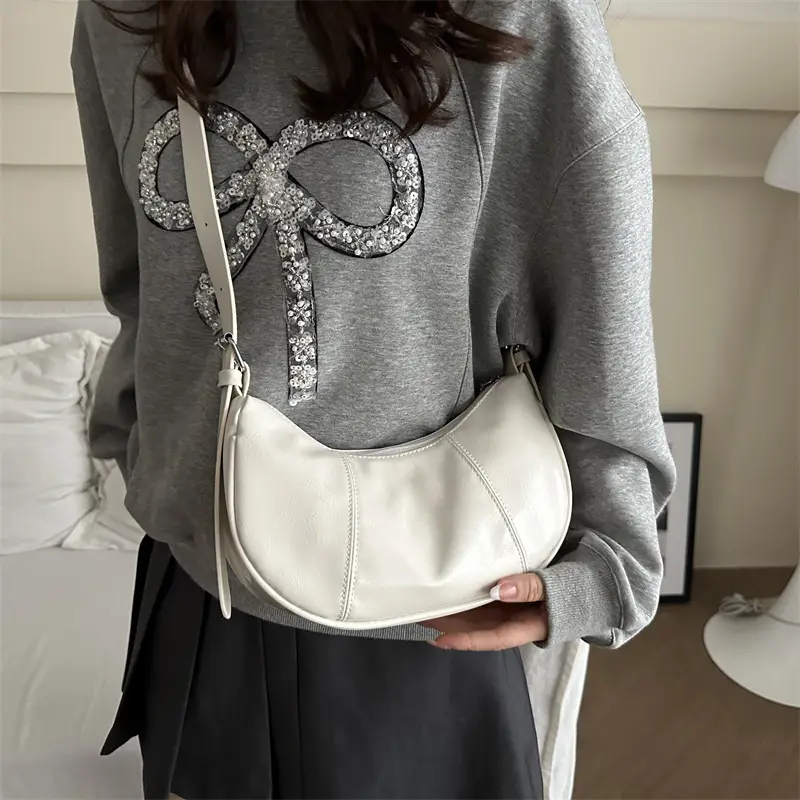 White Underarm Crescent Bag 2024 Autumn - Image 7
