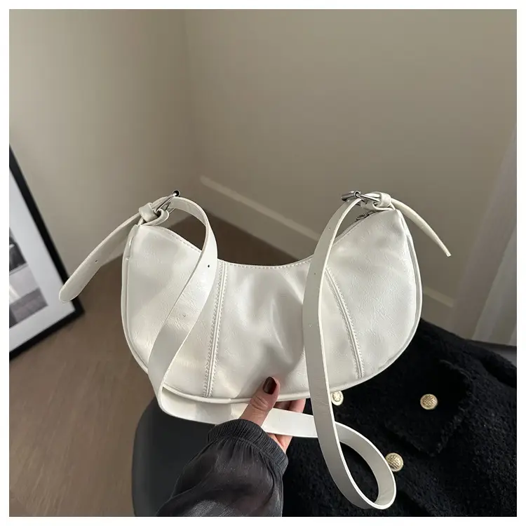 White Underarm Crescent Bag 2024 Autumn — feature 8
