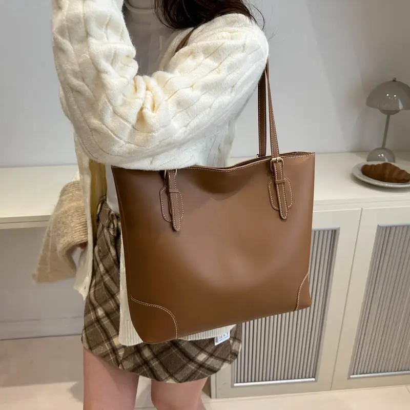 Beige Large Capacity Women's Tote Bag 2024