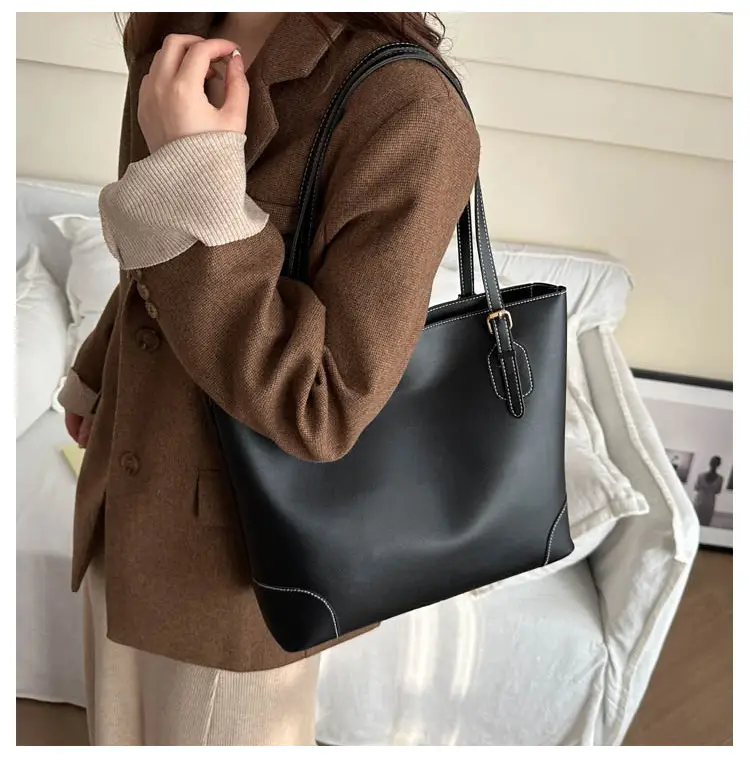 Beige Large Capacity Women's Tote Bag 2024 — feature 10