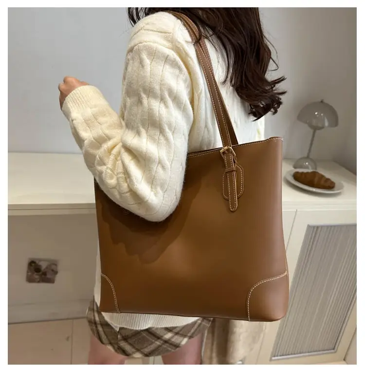 Beige Large Capacity Women's Tote Bag 2024 — feature 16