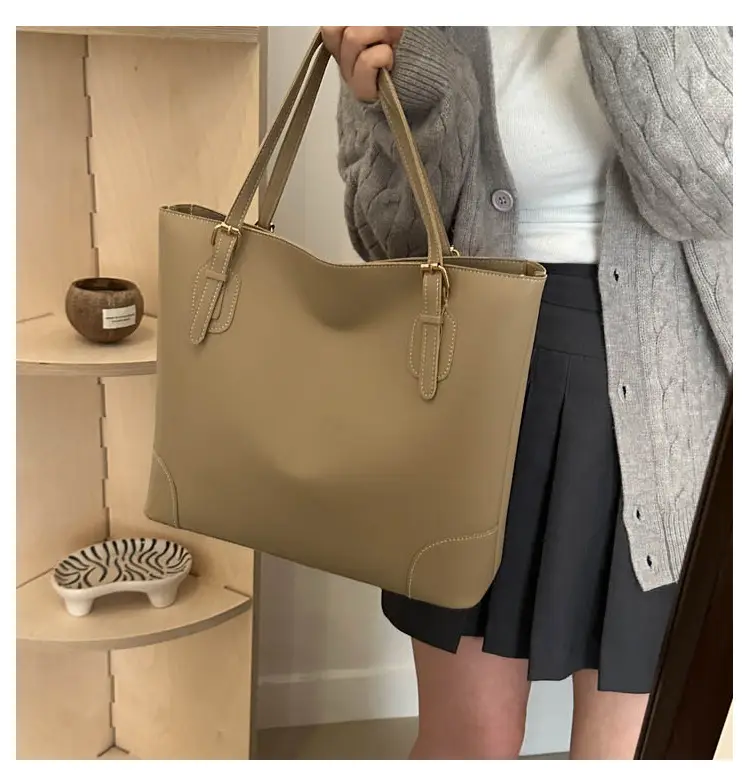 Beige Large Capacity Women's Tote Bag 2024 — feature 22