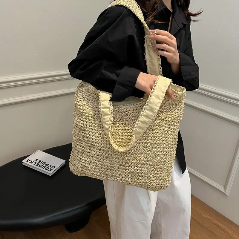 Women Straw Tote Bag Large Capacity Beach Travel - Image 4