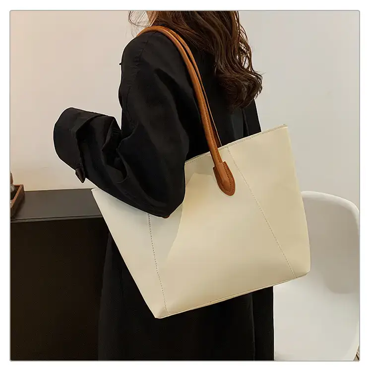 Women's Cream Leather Shoulder Bag 2024 Winter Autumn — feature 17