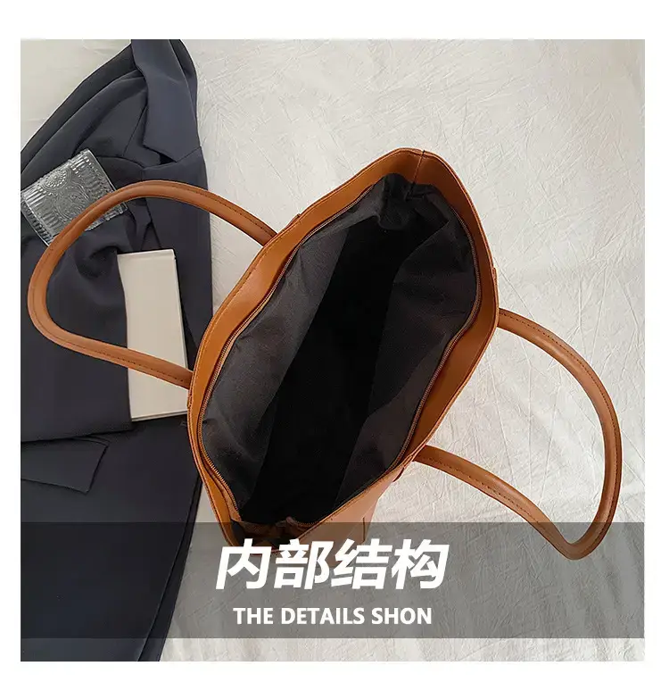 Women's Cream Leather Shoulder Bag 2024 Winter Autumn — feature 9