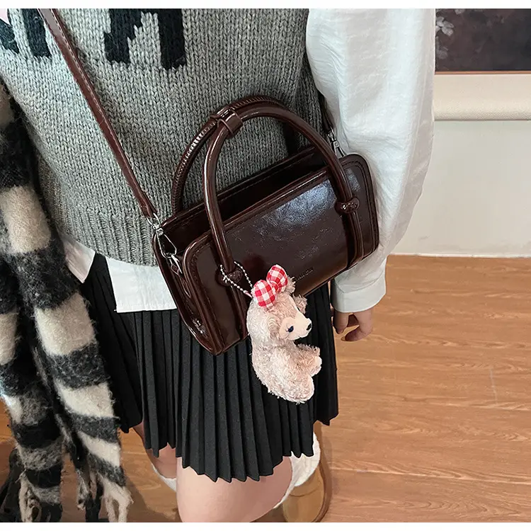 Women's Red Korean Style Shoulder Bag 2024 Winter — feature 10