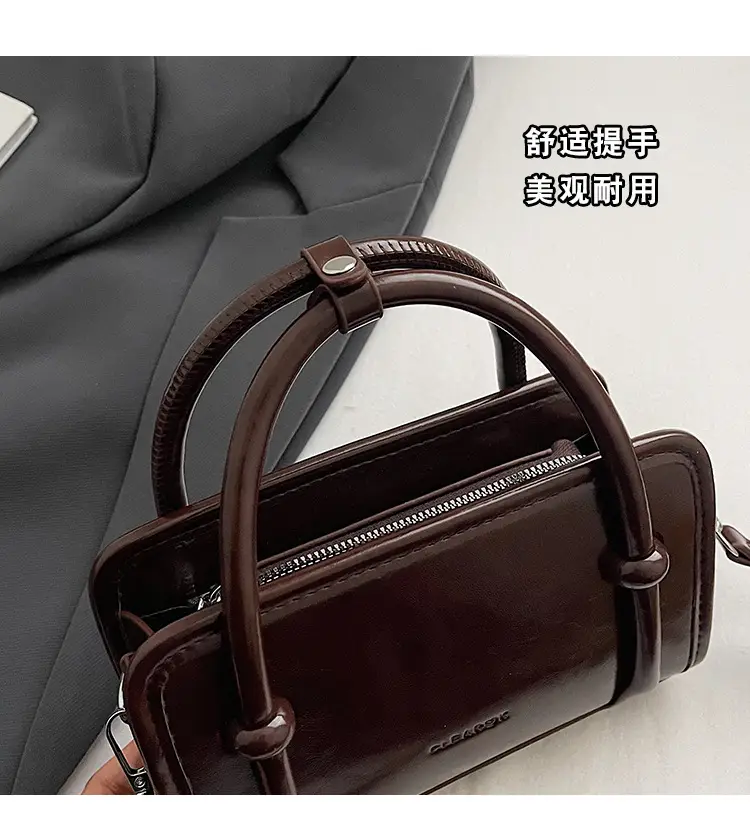 Women's Red Korean Style Shoulder Bag 2024 Winter — feature 3