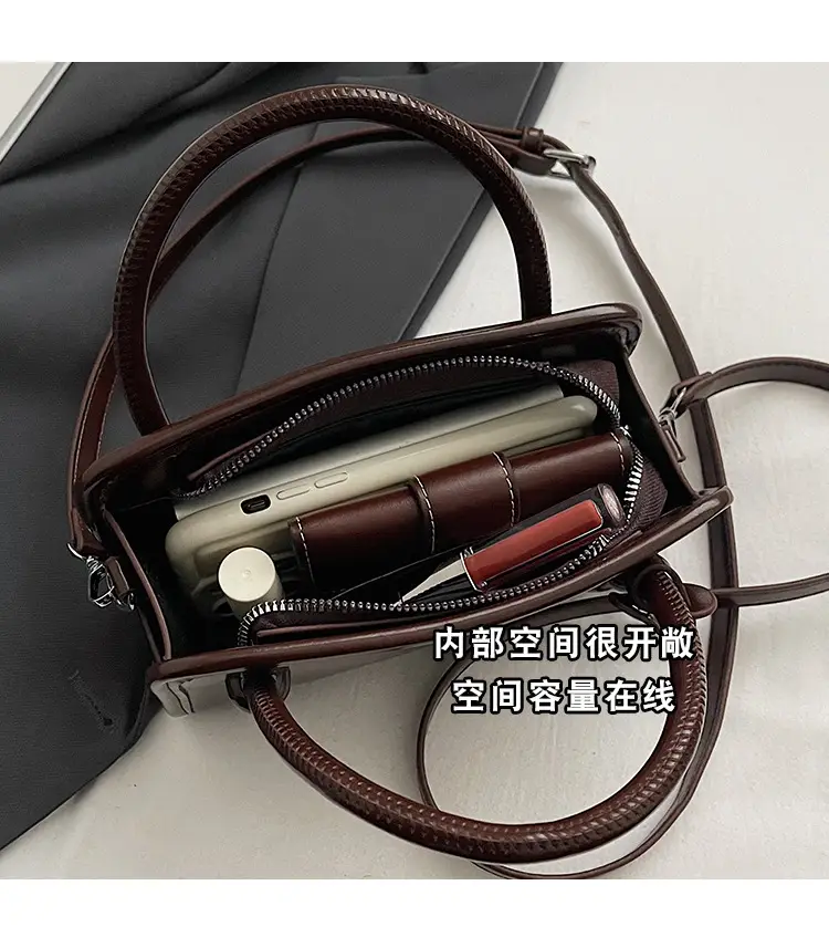Women's Red Korean Style Shoulder Bag 2024 Winter — feature 7