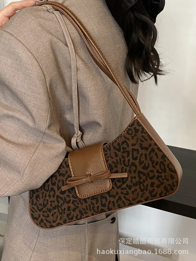Leopard Print One Shoulder Satchel Bag for Women - Image 4