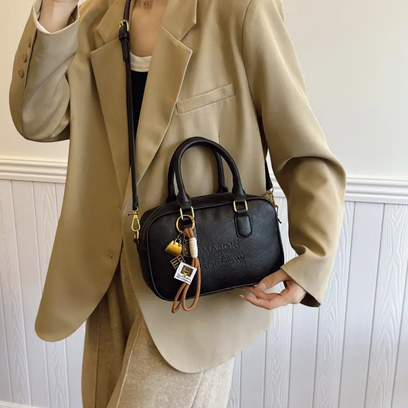 Women's Brown Leather Handbag with Gold Plated Handles - Image 10