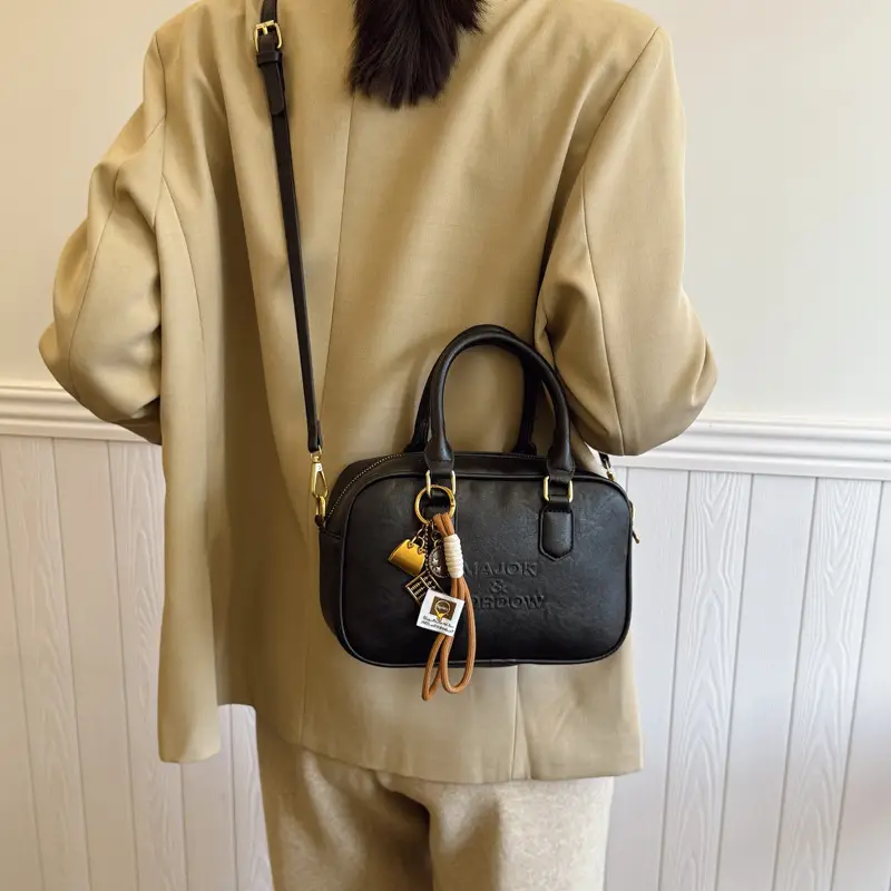 Women's Brown Leather Handbag with Gold Plated Handles - Image 6