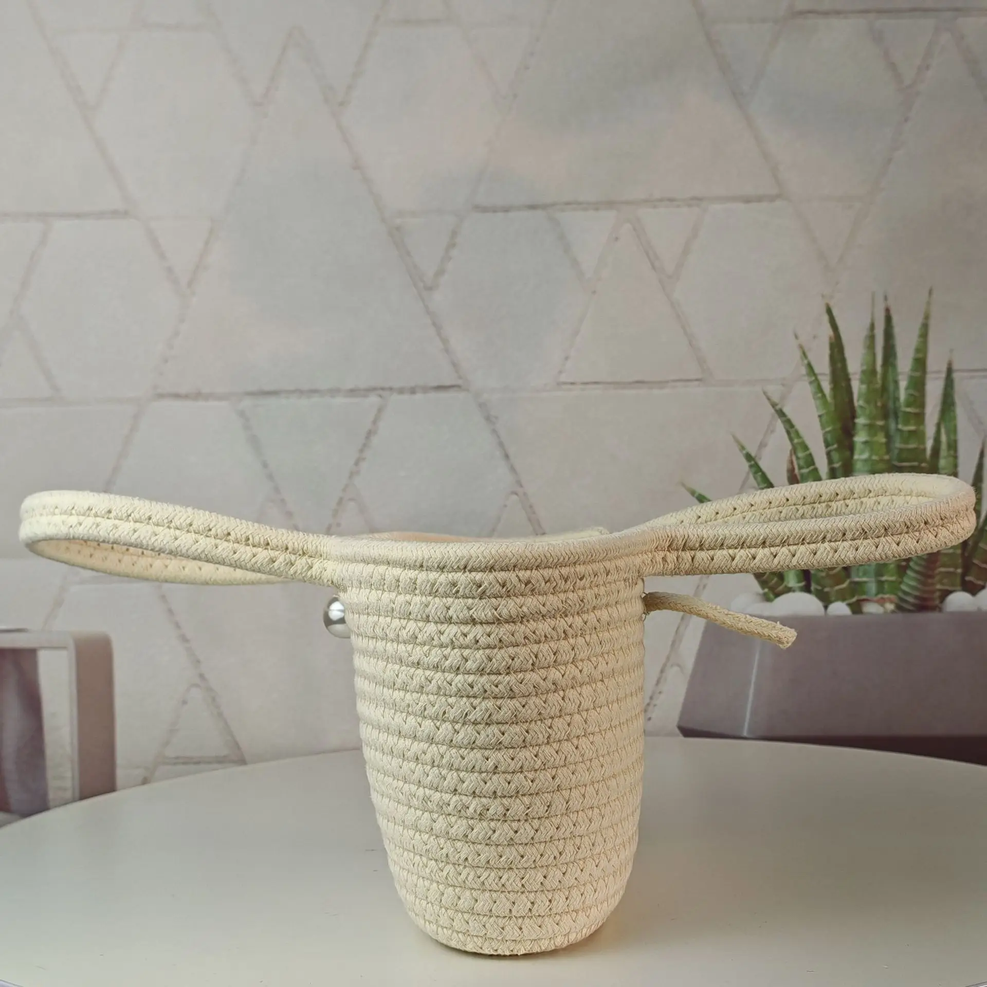 Lightweight Woven Tote Bag for Women Island Photography — feature 4