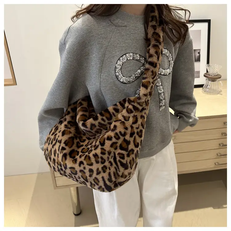 Winter Leopard Print Plush Shoulder Bag for Women — feature 10