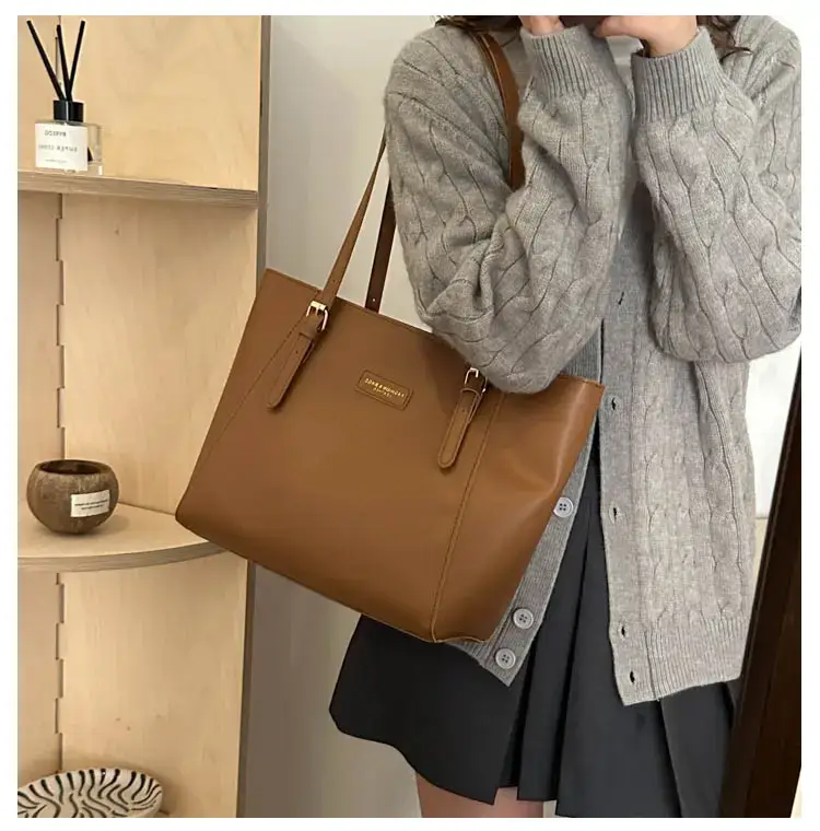 Women's Large Capacity Shoulder Bag Beige 2024 — feature 14