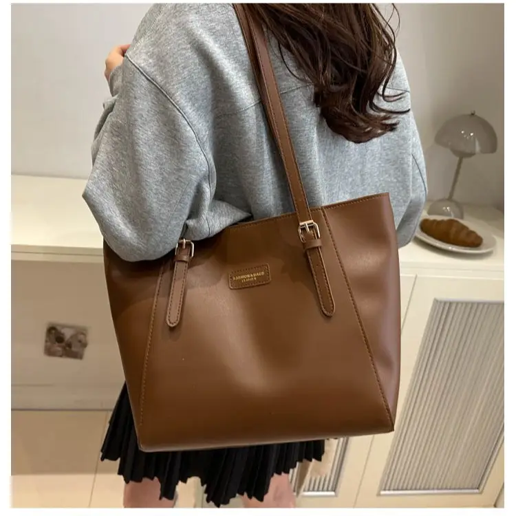 Brown Large Capacity Women's Shoulder Bag 2024 - Image 7
