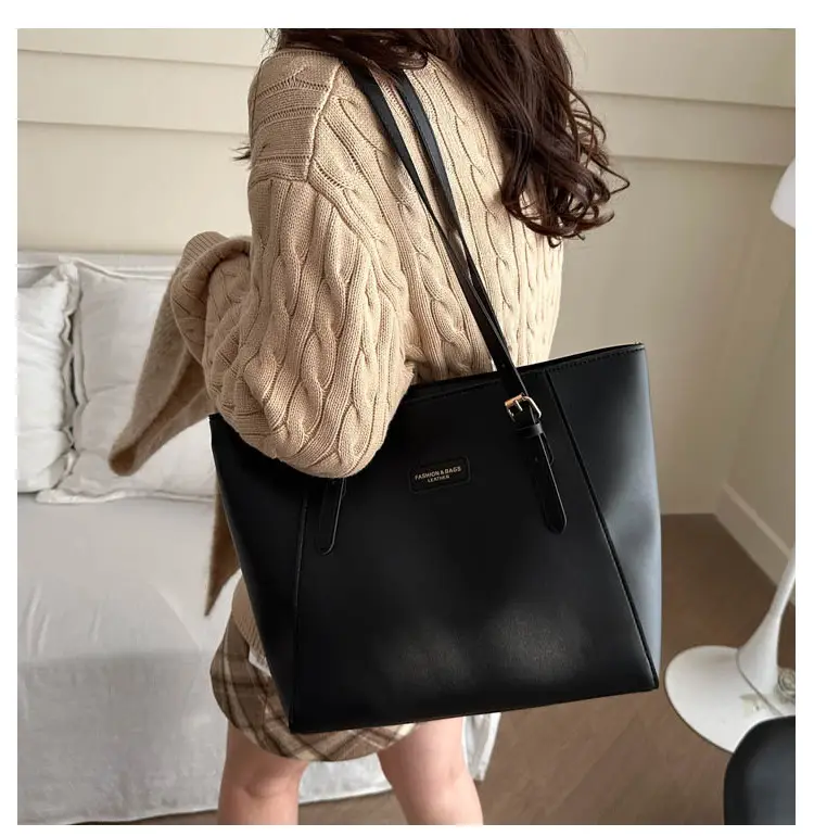 Brown Large Capacity Women's Shoulder Bag 2024 — feature 7