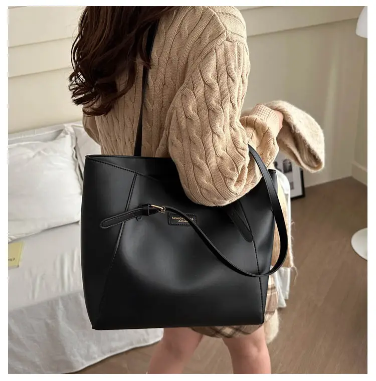 Brown Large Capacity Women's Shoulder Bag 2024 — feature 9