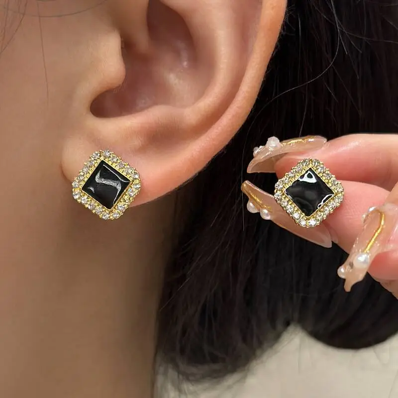Full Diamond Pearl Earrings Women's Gold Black Stud - Image 2