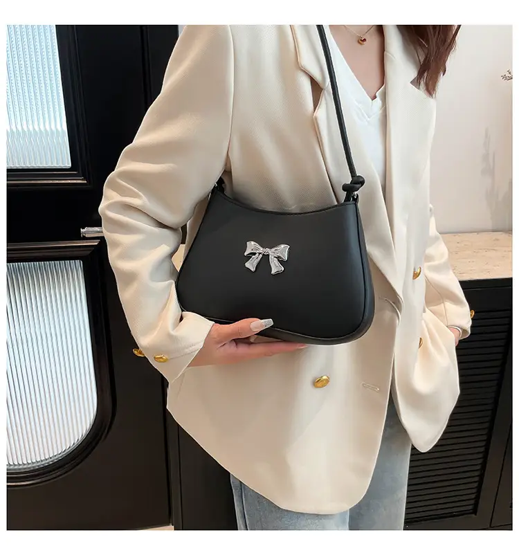 Women's White Bow Shoulder Bag 2024 New Commuter — feature 13