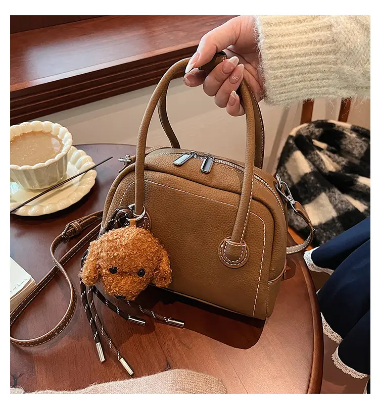 Women's 2025 Winter Casual Shell Shoulder Bag Brown — feature 3