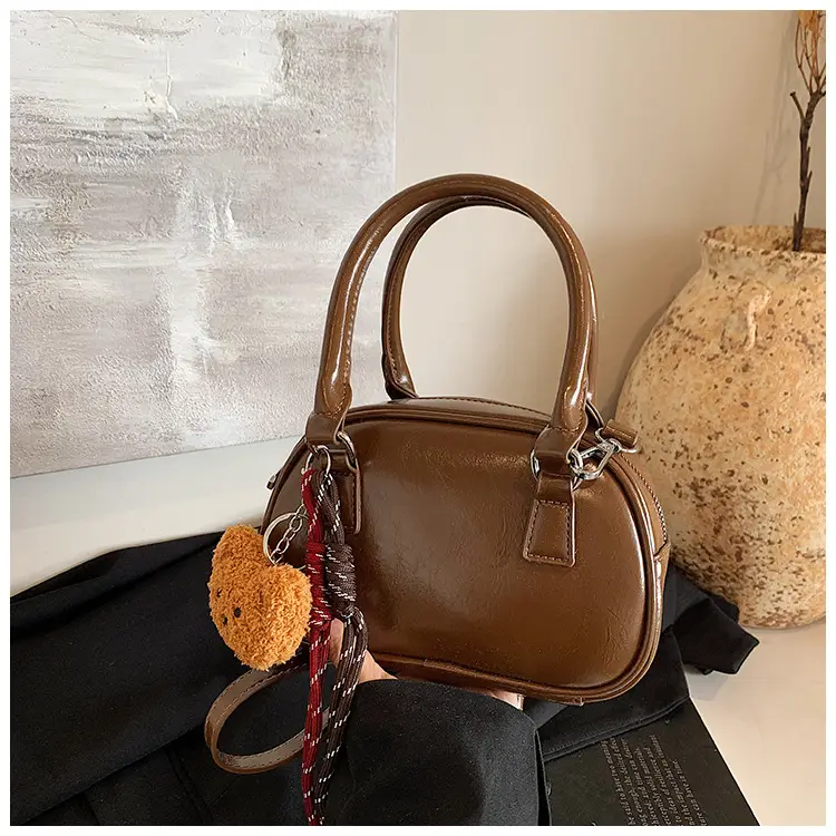 Retro Red Shoulder Bag for Women 2024 Casual Trend — feature 17