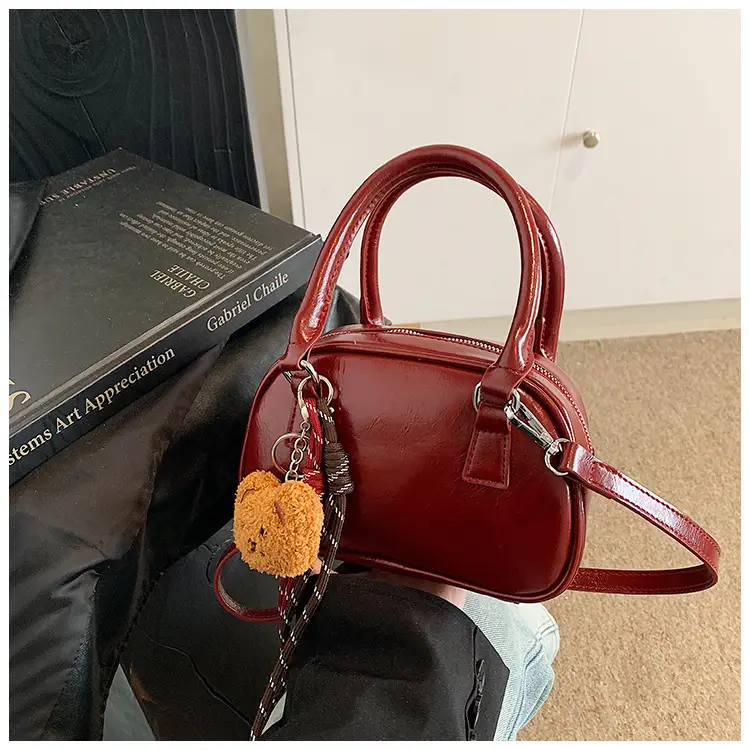 Retro Red Shoulder Bag for Women 2024 Casual Trend — feature 19