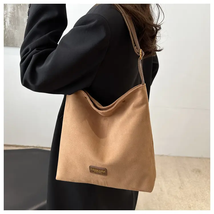 Women Retro Brown Crossbody Bag 2026 New Trend — feature 12