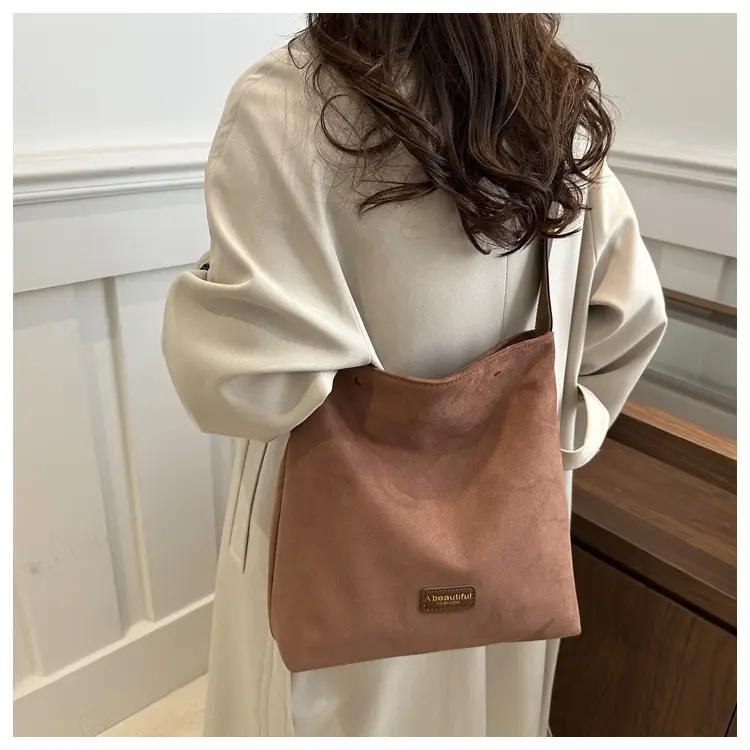 Women Retro Brown Crossbody Bag 2026 New Trend — feature 16