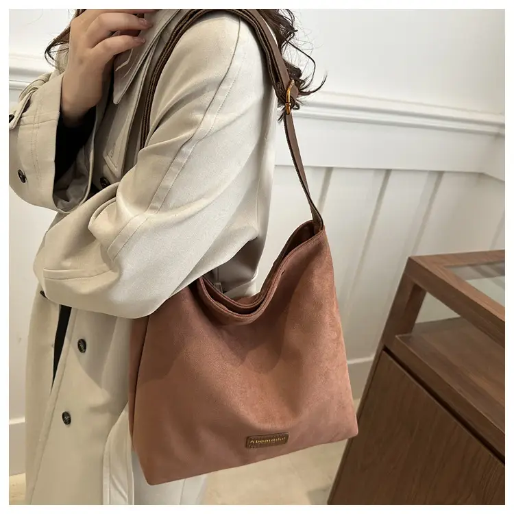 Women Retro Brown Crossbody Bag 2026 New Trend — feature 19