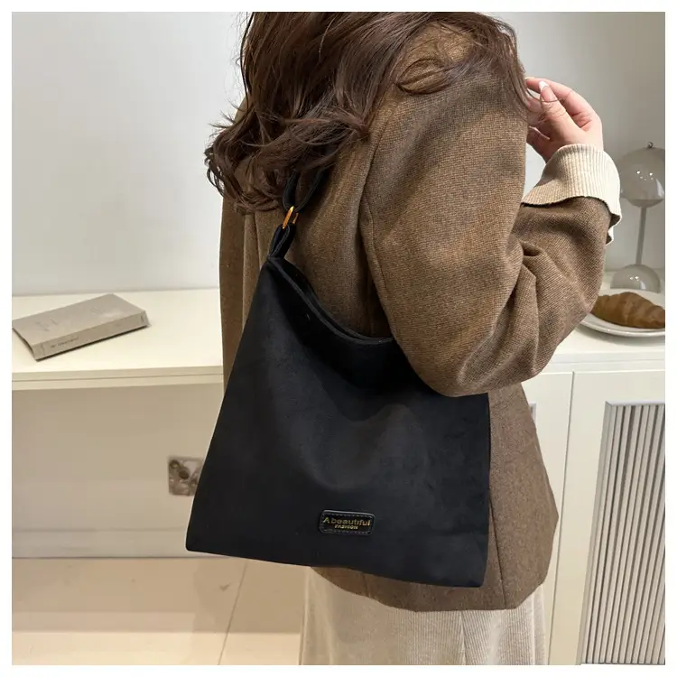 Women Retro Brown Crossbody Bag 2026 New Trend — feature 20