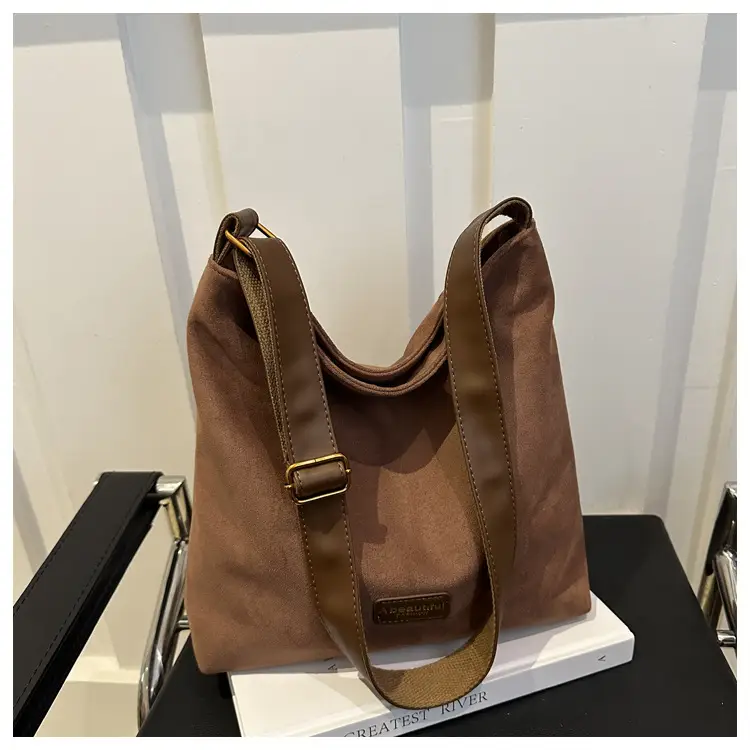 Women Retro Brown Crossbody Bag 2026 New Trend — feature 26