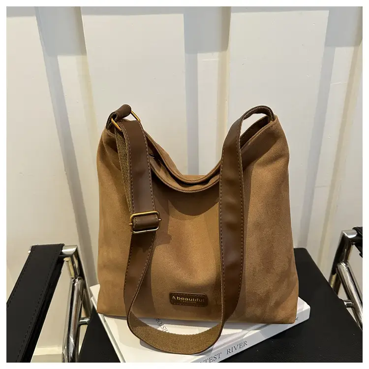 Women Retro Brown Crossbody Bag 2026 New Trend — feature 29