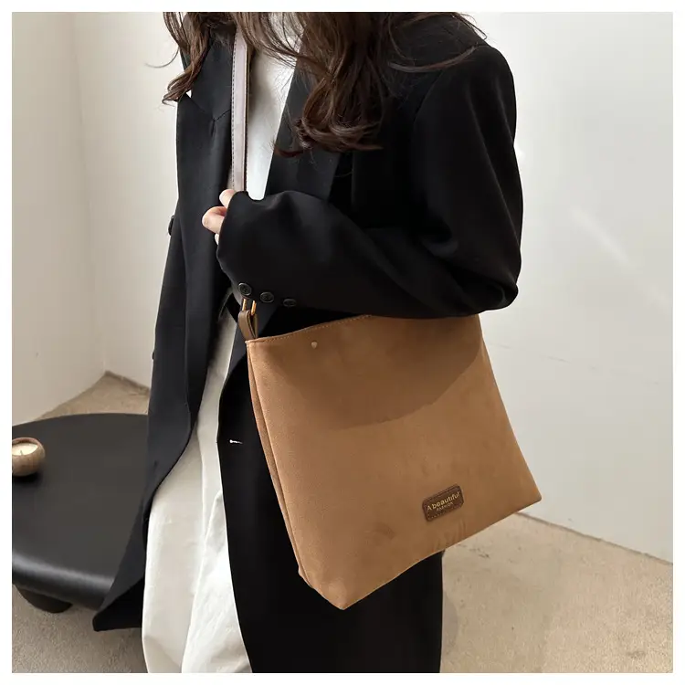Women Retro Brown Crossbody Bag 2026 New Trend — feature 8