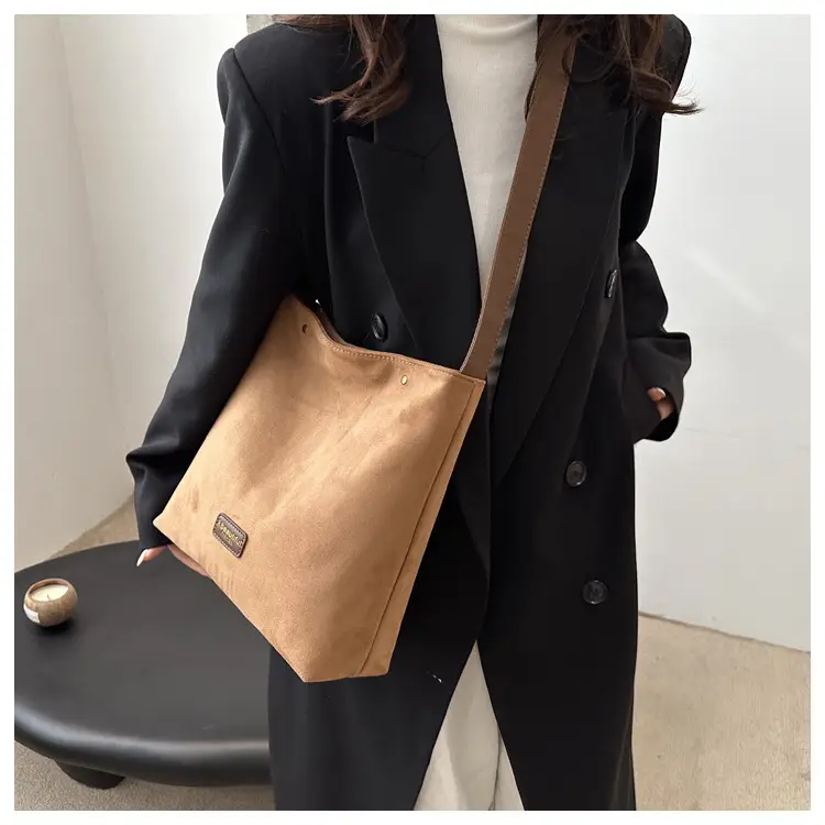 Women Retro Brown Crossbody Bag 2026 New Trend — feature 9