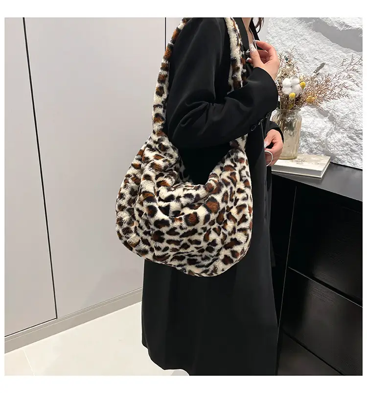 Winter Plush Leopard Print Shoulder Bag — feature 13